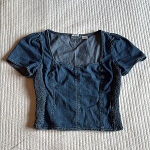 Levi’s Women's Denim Top size small